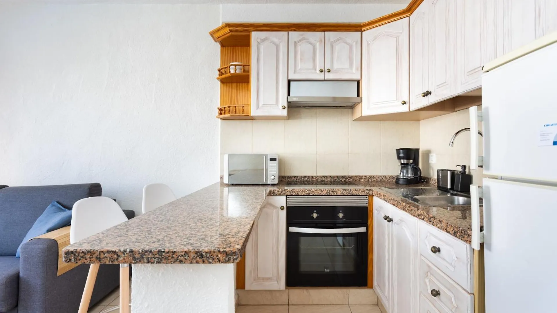 Home2Book Comfy Apt Pool & Terrace, Las Americas Arona