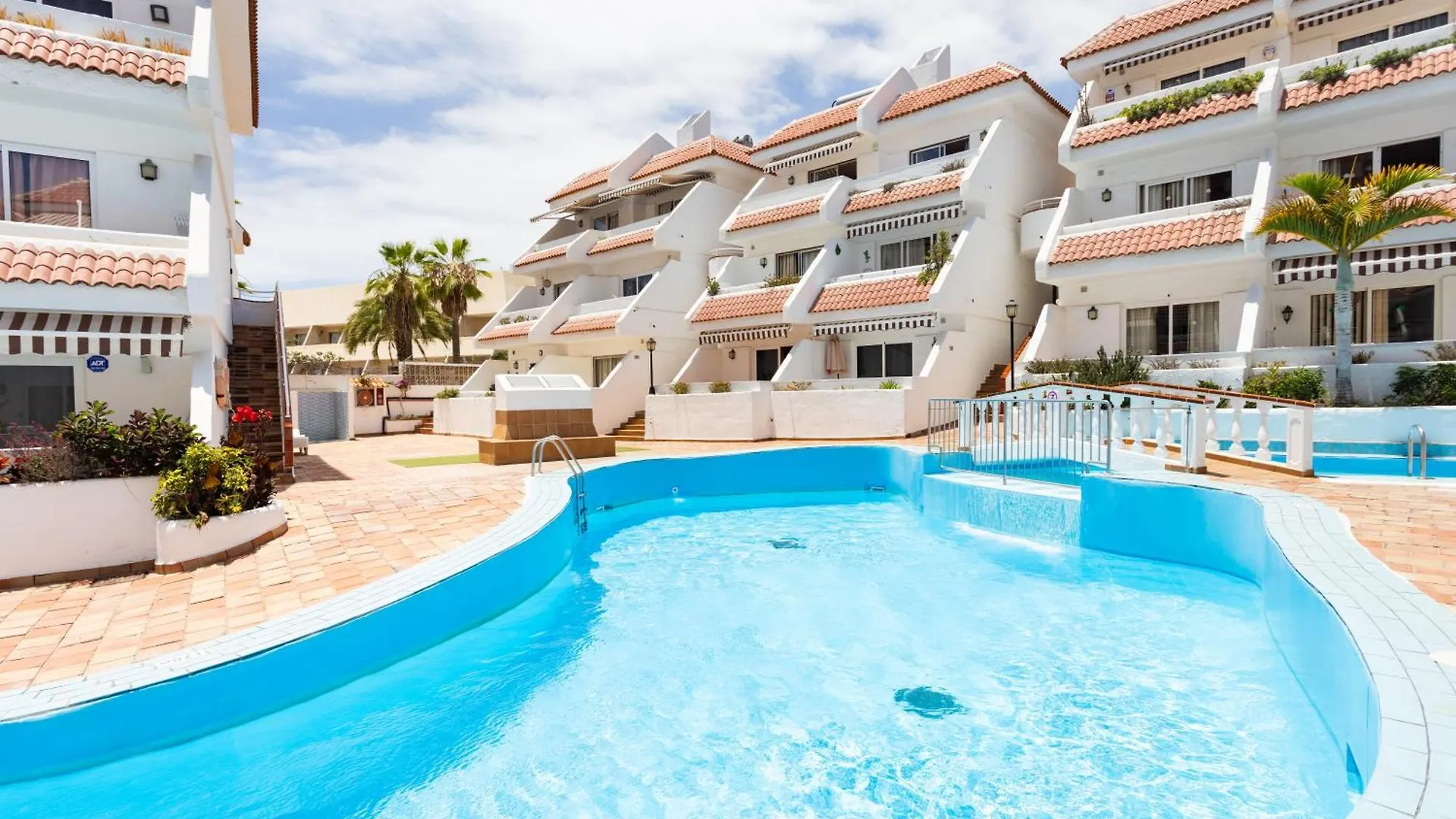 Home2Book Comfy Apt Pool & Terrace, Las Americas Arona  Appartement